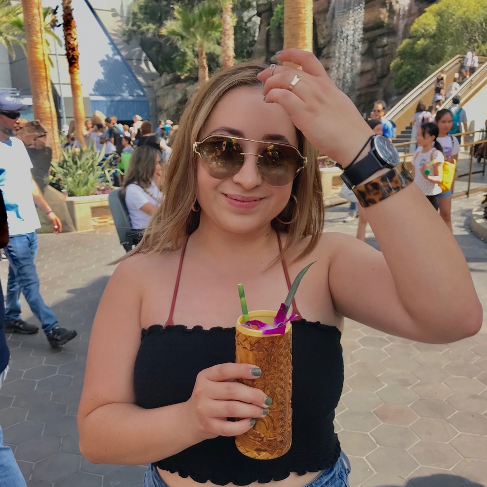 Meet your Posher, Samantha